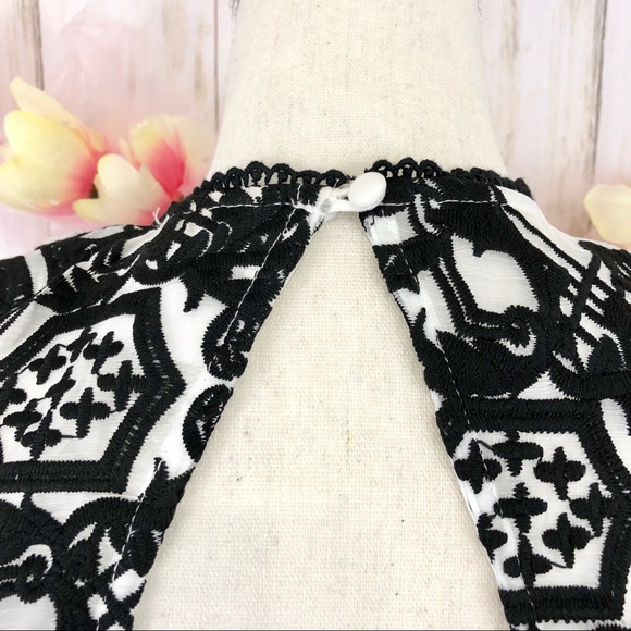 🌟NWT FOXIEDOX Amara Embroidered Dress - Picture 6 of 8